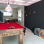 Casa com piscina itamambuca